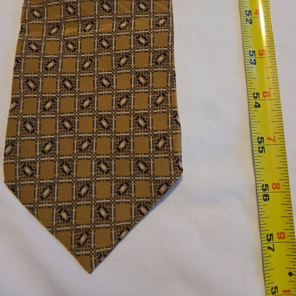 Clairborne Tie